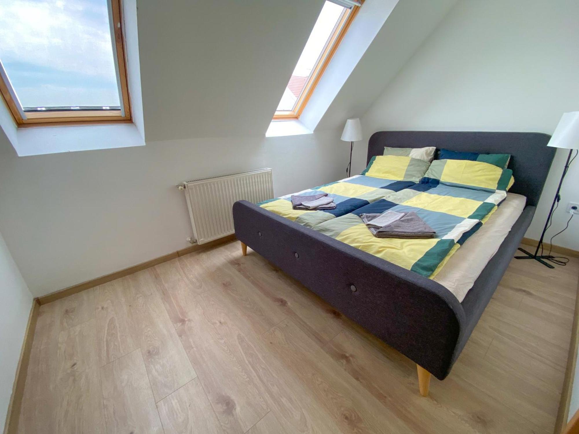Spacious 2 Story Loft W Balcony Near Opera, Andrassy Boedapest Buitenkant foto